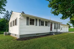 2390 Rainbow Dr NE, Lancaster, OH 43130 - Photo 1