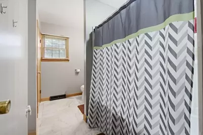 15 E Mound Street, Fredericktown, OH 43019 - Photo 9