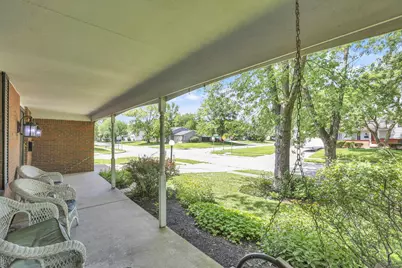 4758 Heatherton Drive, Columbus, OH 43229 - Photo 5