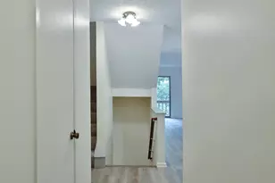 5655 Great Woods Blvd, Columbus, OH 43231 - Photo 5