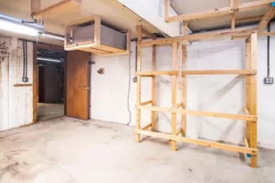 4770 Larwell Dr, Columbus, OH 43220 - Photo 31