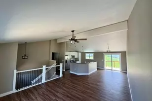 936 Hobart Ct, Logan, OH 43138 - Photo 3
