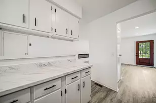 2850 Ravenswood Ct, Columbus, OH 43232 - Photo 21