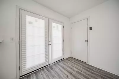 2850 Ravenswood Court, Columbus, OH 43232 - Photo 17