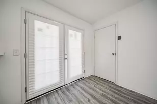 2850 Ravenswood Ct, Columbus, OH 43232 - Photo 17