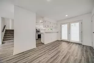 2850 Ravenswood Ct, Columbus, OH 43232 - Photo 13