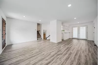 2850 Ravenswood Court, Columbus, OH 43232 - Photo 9