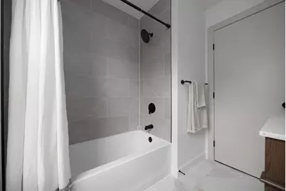 162 S Southampton Avenue, Columbus, OH 43204 - Photo 27