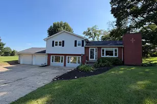 3228 Meadowbrook Dr NE, Lancaster, OH 43130 - Photo 1