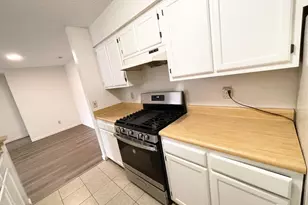 2172 Hedgerow Road, Columbus, OH 43220 - Photo 9