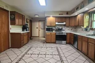 2476 Watseka Dr, West Liberty, OH 43357 - Photo 11