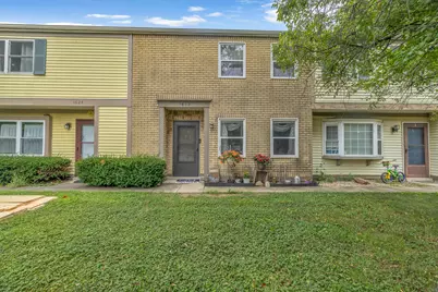 1697 Park Row Drive #Q, Columbus, OH 43235 - Photo 1