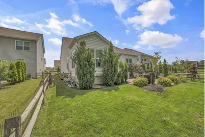 2753 Newbern Drive W, Blacklick, OH 43004 - Photo 33