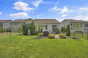 2753 Newbern Dr W, Blacklick, OH 43004 - Photo 31