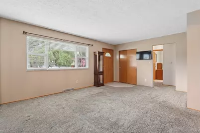 6480 Carriage Lane, Reynoldsburg, OH 43068 - Photo 5