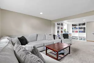 4872 Middle School St, Columbus, OH 43207 - Photo 29