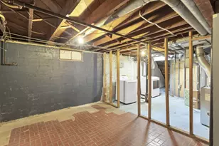 837 Demorest Rd, Columbus, OH 43204 - Photo 25