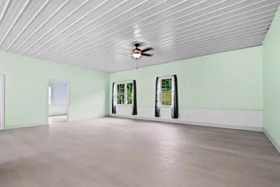 7795 Loches Road NE, Saint Louisville, OH 43071 - Photo 9