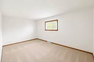 1656 Staffordshire Rd, Columbus, OH 43229 - Photo 21