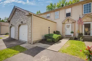 970 Sara Ct, Pataskala, OH 43062 - Photo 1