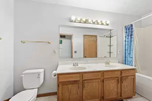 2766 Raphael Dr, Columbus, OH 43232 - Photo 13