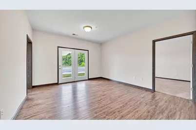 5011 Hutchison Street #2 Bedroom, South Bloomfield, OH 43103 - Photo 3
