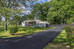 6110 Holiday Ln, Dublin, OH 43016 - Photo 5