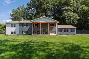 6110 Holiday Ln, Dublin, OH 43016 - Photo 1