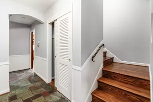 121 Ceramic Dr, Columbus, OH 43214 - Photo 9