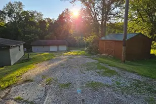 4190 Gratiot Rd SE, Heath, OH 43056 - Photo 1