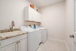2738 Scioto Station Drive, Columbus, OH 43204 - Photo 19