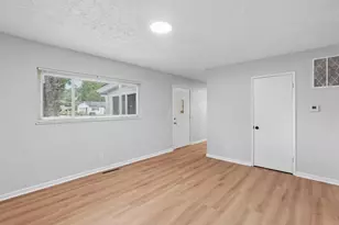 3032 Fairwood Ave, Columbus, OH 43207 - Photo 13