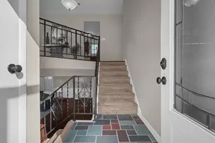 1452 Ironwood Dr, Columbus, OH 43229 - Photo 5