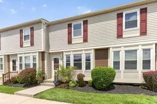 756 Cap Ln, Worthington, OH 43085 - Photo 1