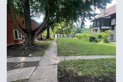 1738-1750 E Broad Street, Columbus, OH 43203 - Photo 3