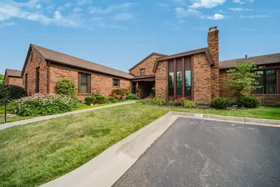 4231 Chaucer Lane, Columbus, OH 43220 - Photo 3