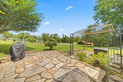 9205 Hopewell National Road, Hopewell, OH 43746 - Photo 13