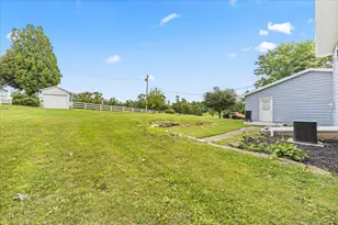 9205 Hopewell National Rd, Hopewell, OH 43746 - Photo 11