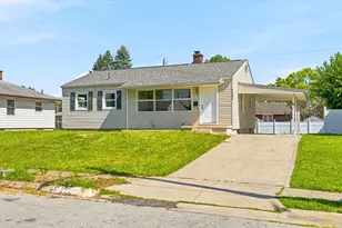 1962 E Beaumont Rd, Columbus, OH 43224 - Photo 3