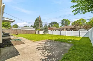 1962 E Beaumont Rd, Columbus, OH 43224 - Photo 29