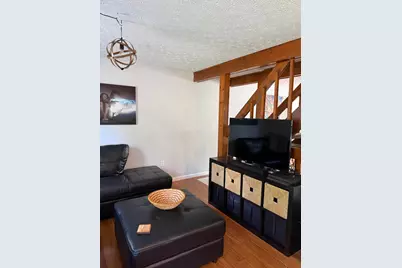 2253 Laurelwood Drive, Columbus, OH 43229 - Photo 3