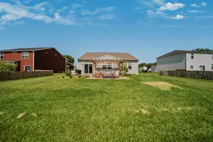 1136 Lake Forest Dr, Hebron, OH 43025 - Photo 3