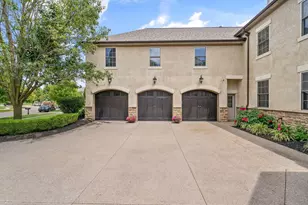 4500 Village Club Dr, Powell, OH 43065 - Photo 3