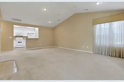 2252 Cove Landing, Grove City, OH 43123 - Photo 5