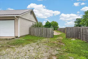 7725 White Oak Rd NE, Bloomingburg, OH 43106 - Photo 27