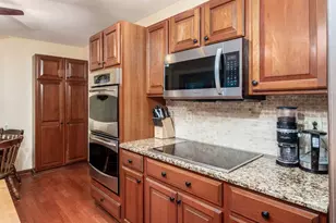 6107 Riverside Dr, Powell, OH 43065 - Photo 25