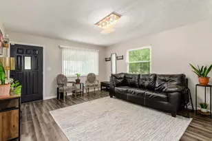 2858 Fairwood Ave, Columbus, OH 43207 - Photo 5