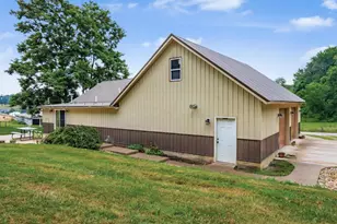 1835 Lutz Ln, Zanesville, OH 43701 - Photo 13