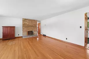 993 Lynwood Ave, Circleville, OH 43113 - Photo 7