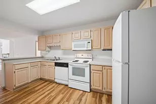 5568 Meadowood Ln, Westerville, OH 43082 - Photo 13